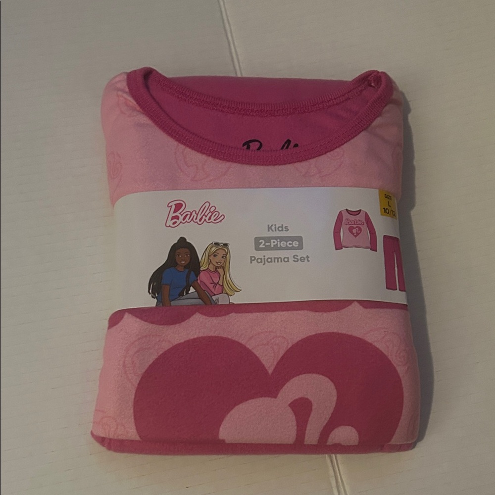 NWT- Girl’s Barbie Pink Heart Kids Pajama Set. Size 10/12